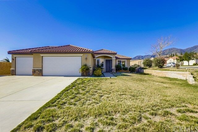 Property Photo:  6654 N Ofelia Drive  CA 92407 