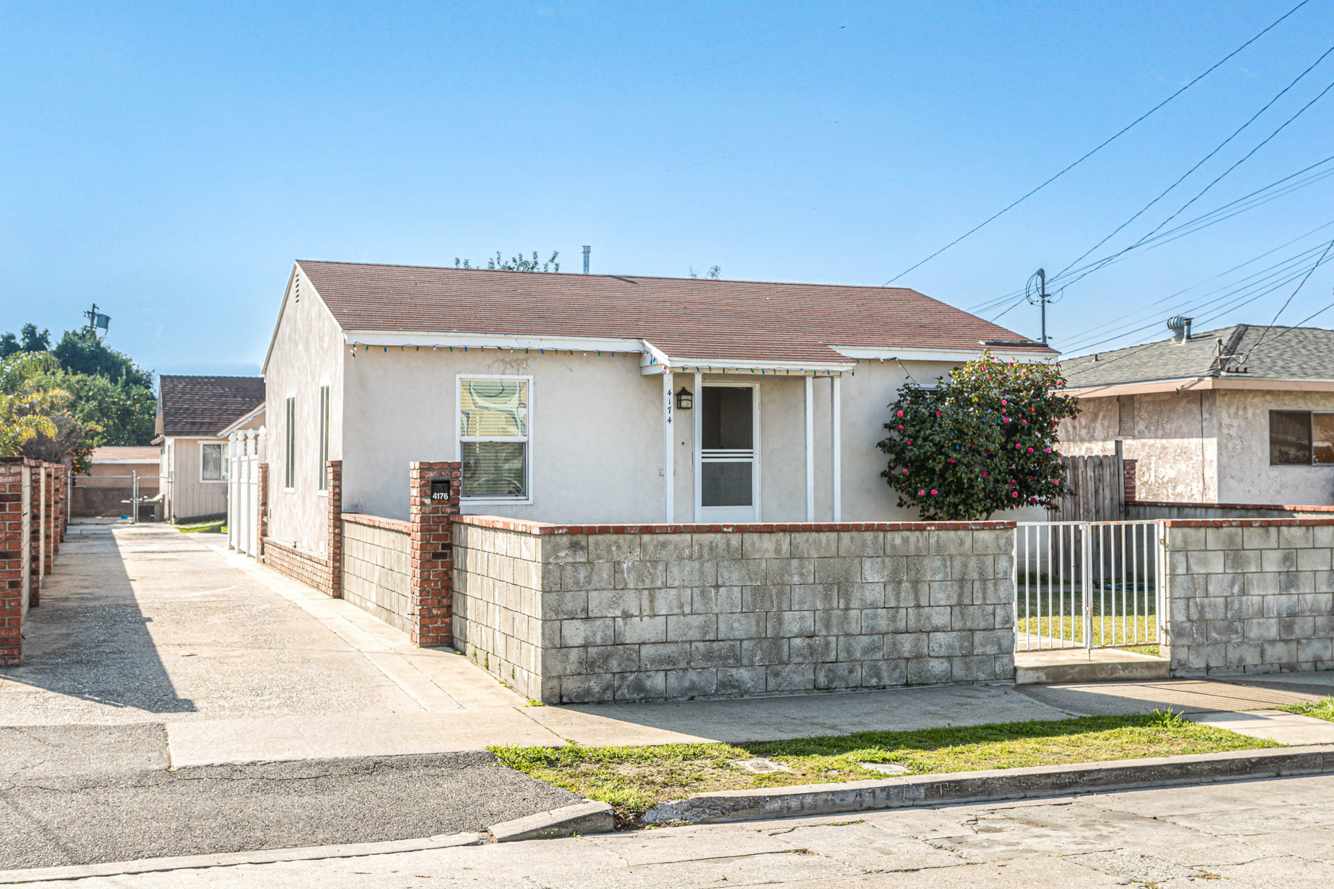 Property Photo:  4174 Willimet Avenue  CA 90039 