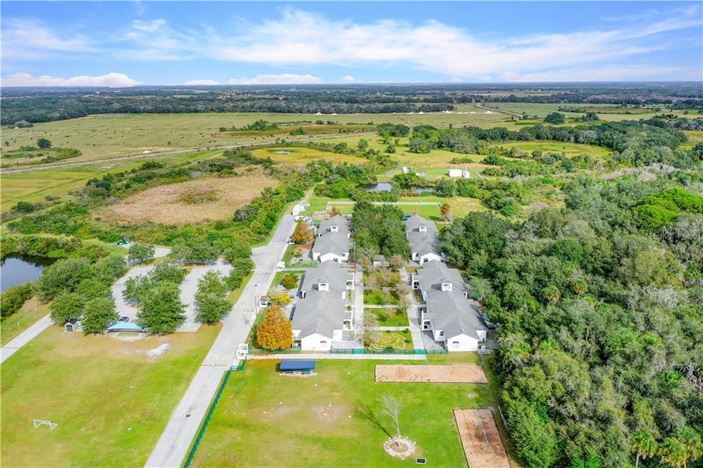 Property Photo: 11011 State Road 72 FL 34241