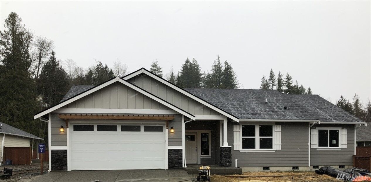 Property Photo:  333  Woodrow Place  WA 98284 