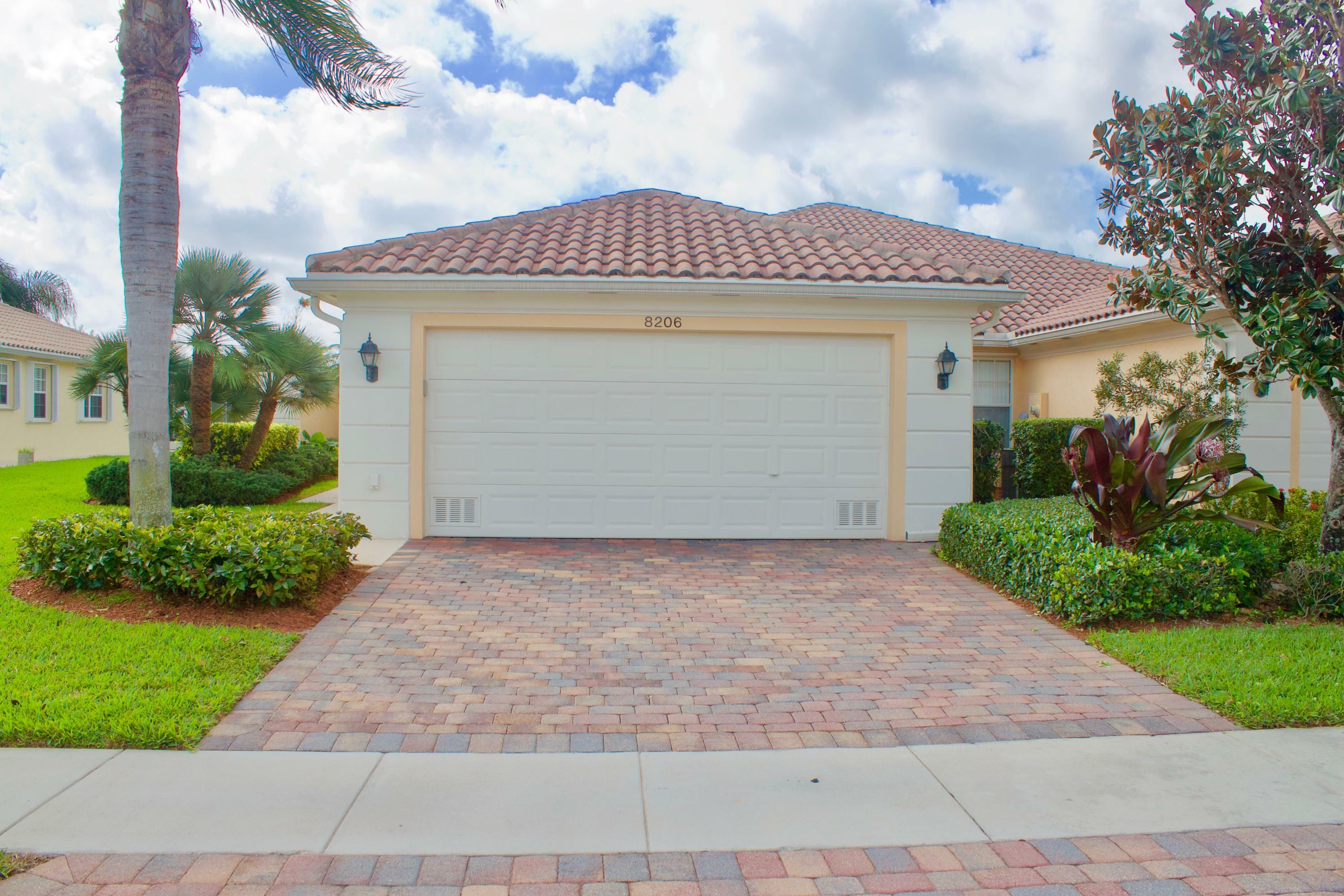 Property Photo:  8206 Quito Place  FL 33414 