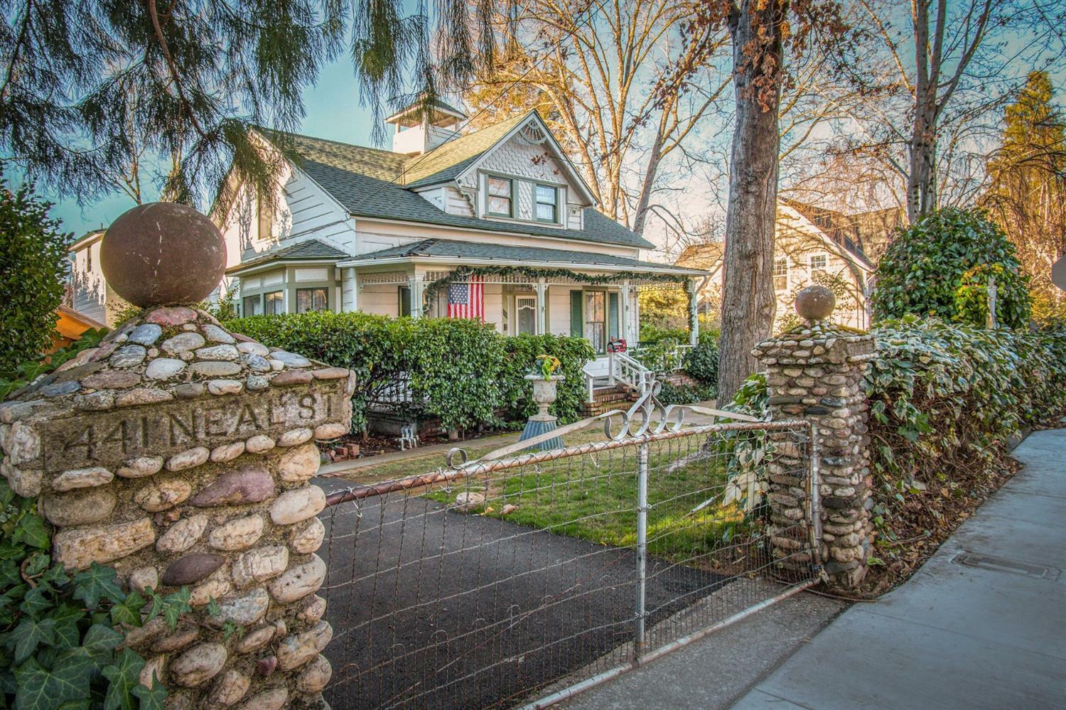 Property Photo: 441 Neal Street CA 95945
