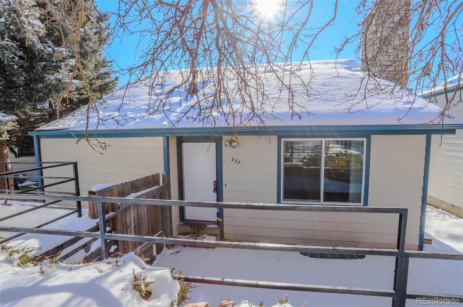 Property Photo:  955 S Zeno Way  CO 80017 