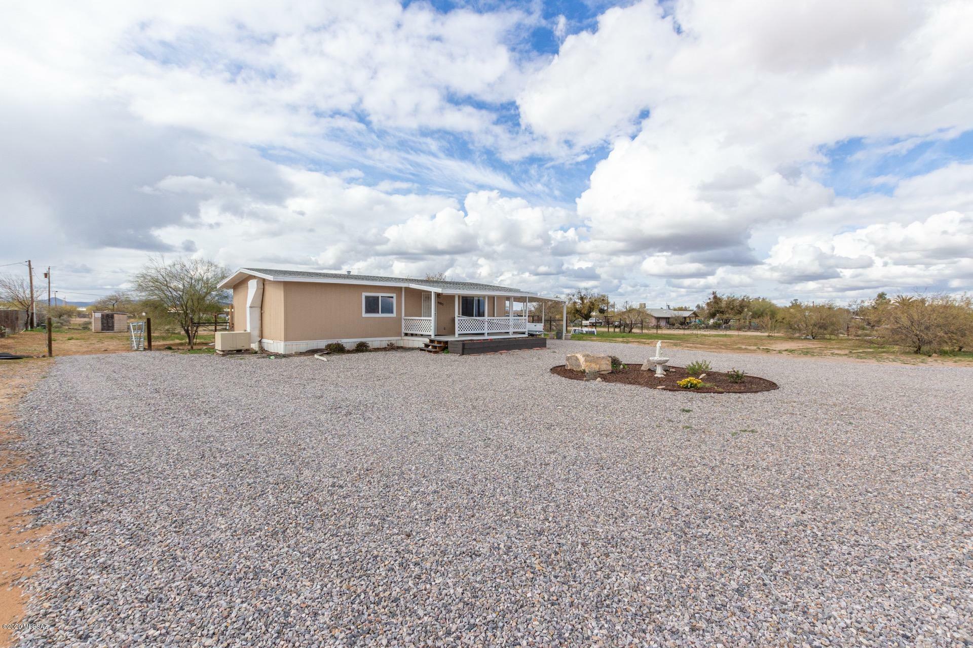 Property Photo:  9805 N Volk Avenue  AZ 85653 