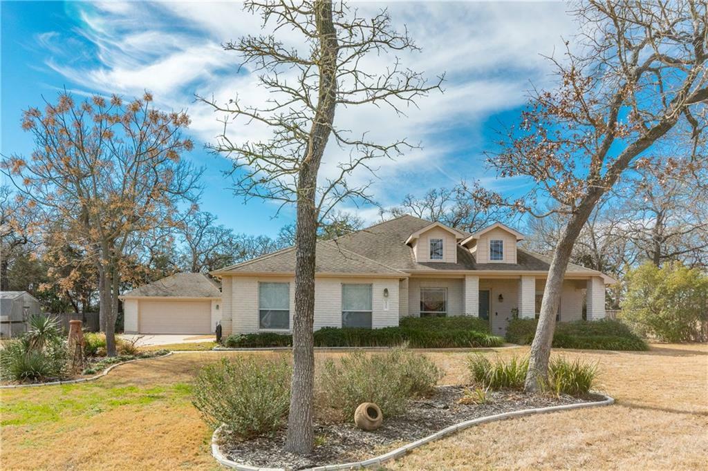 Property Photo: 121 Bent Tree Cove TX 78612