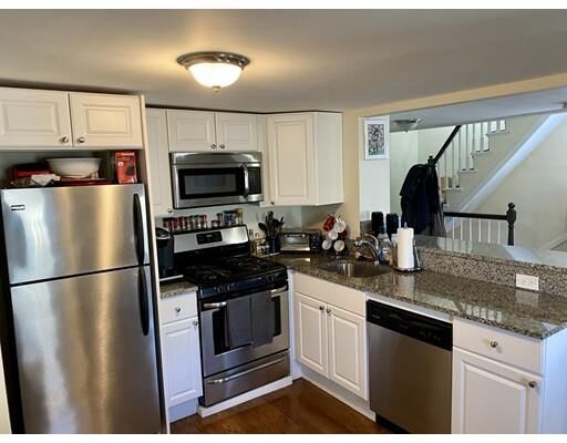 Property Photo:  160 Bolton Street 4  MA 02127 