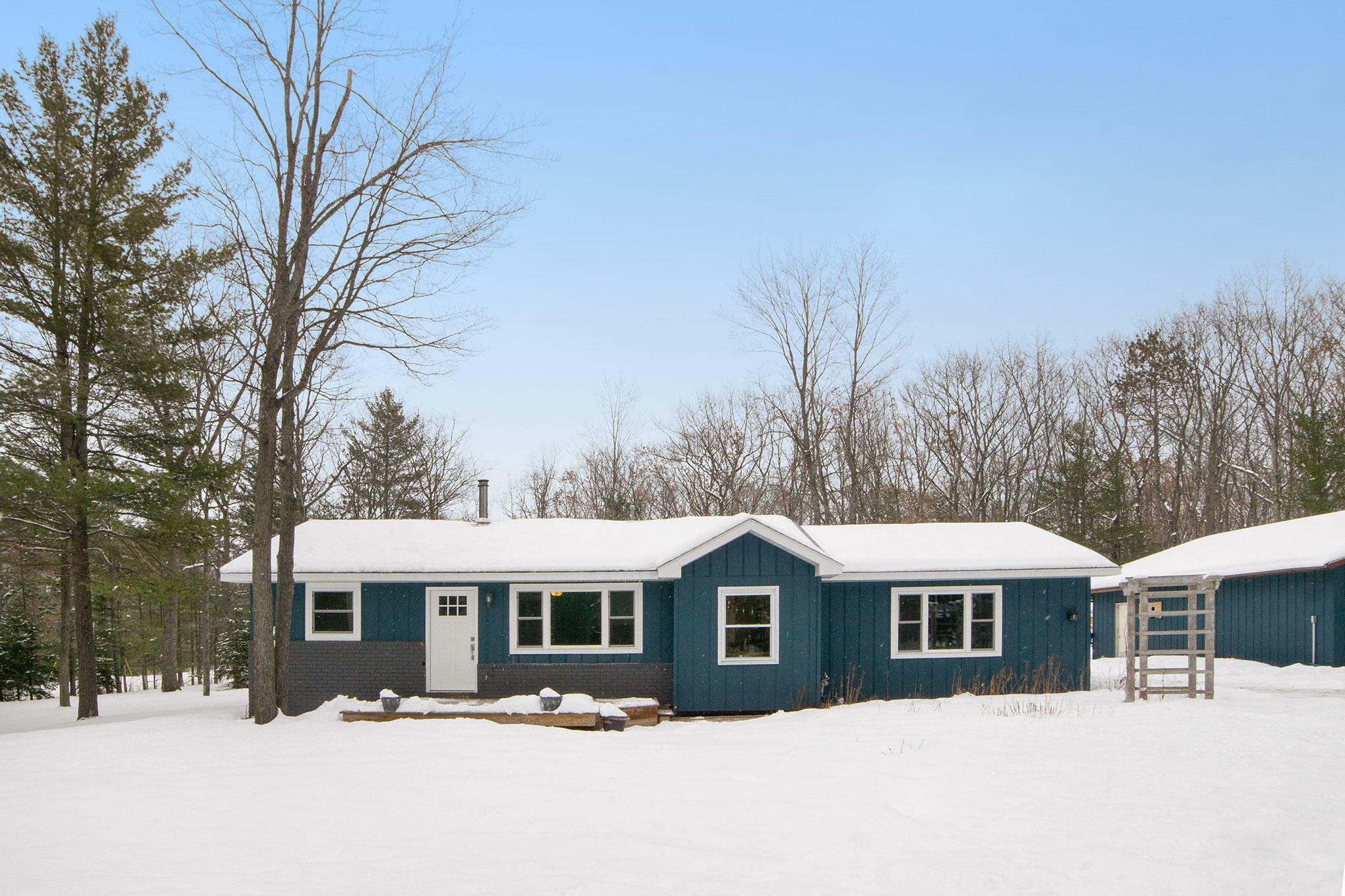 Property Photo:  4545 Sherwood  MI 49749 