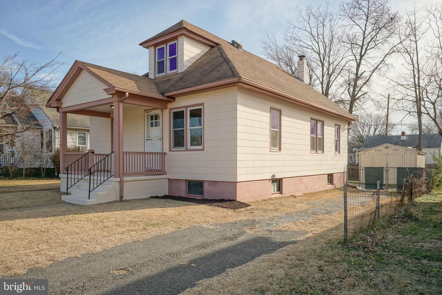 Property Photo: 758 Washington Avenue NJ 08096