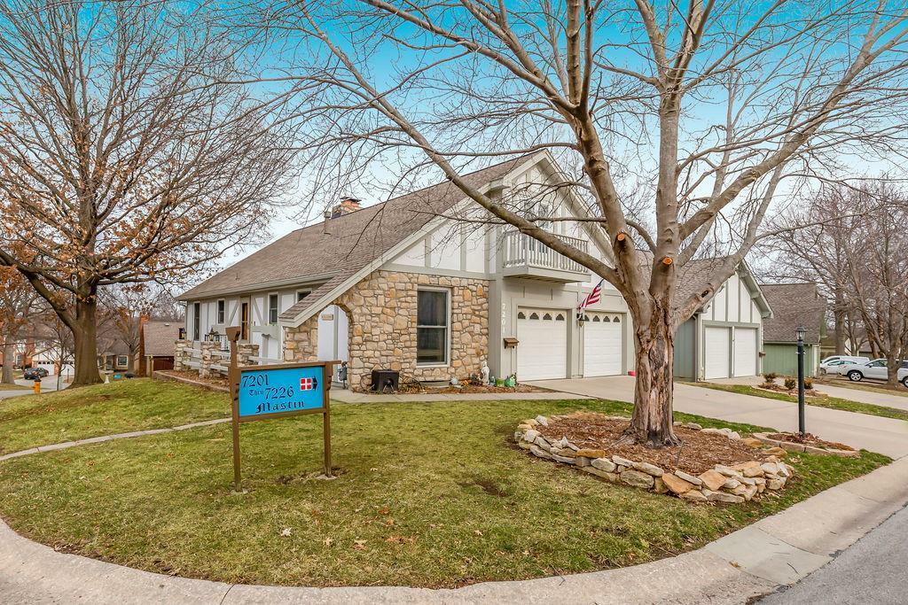 Property Photo: 7201 Mastin Street KS 66203