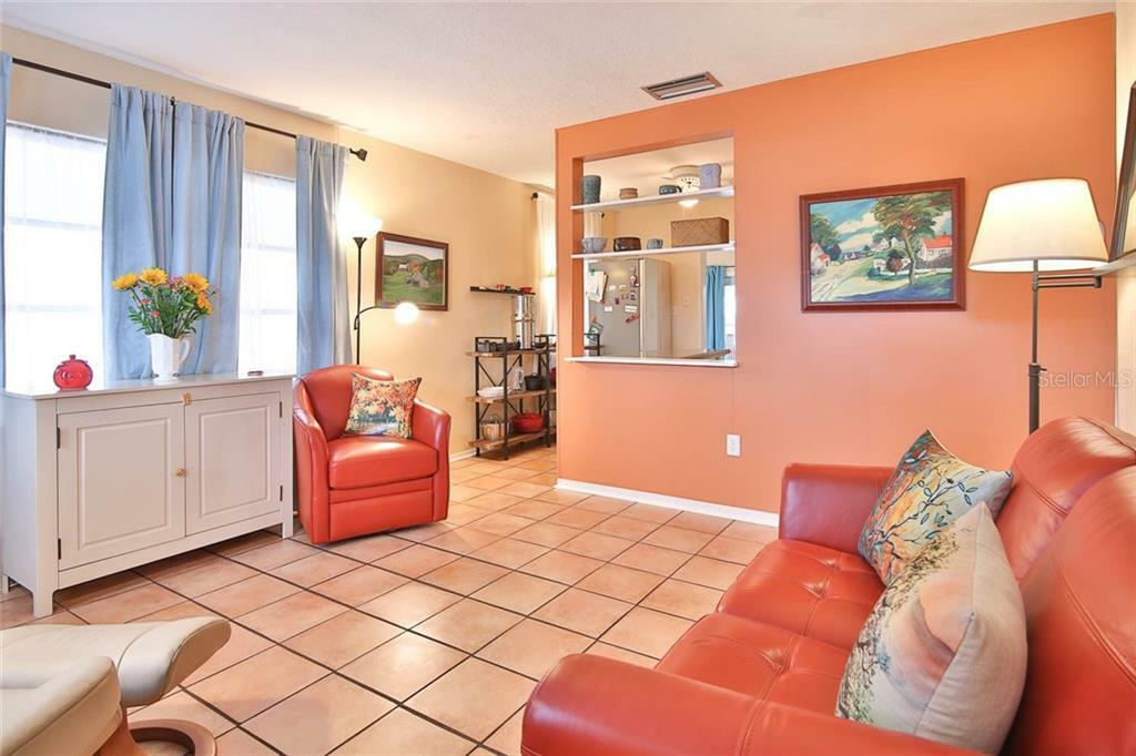 Property Photo:  3211 Yorktown Street  FL 34231 