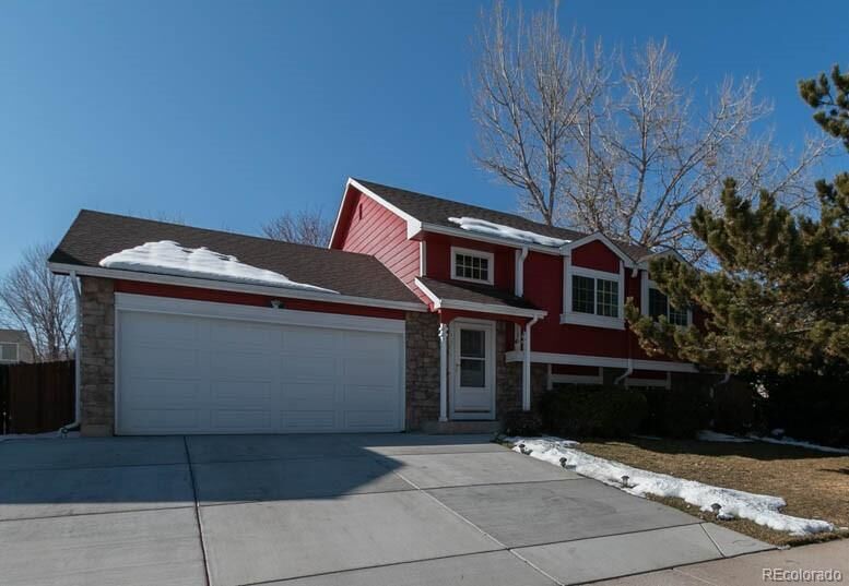 Property Photo:  6011 S Quail Way  CO 80127