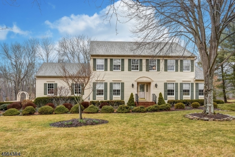 Property Photo:  45 Springhouse Lane  NJ 07920 