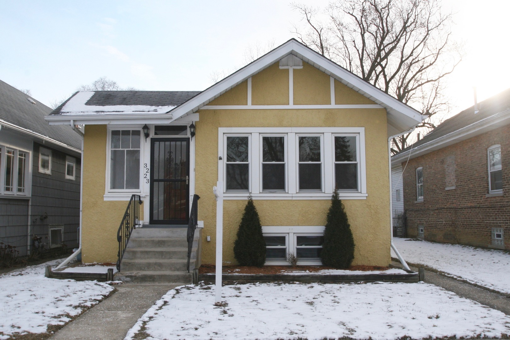 Property Photo: 3223 Prairie Avenue IL 60513