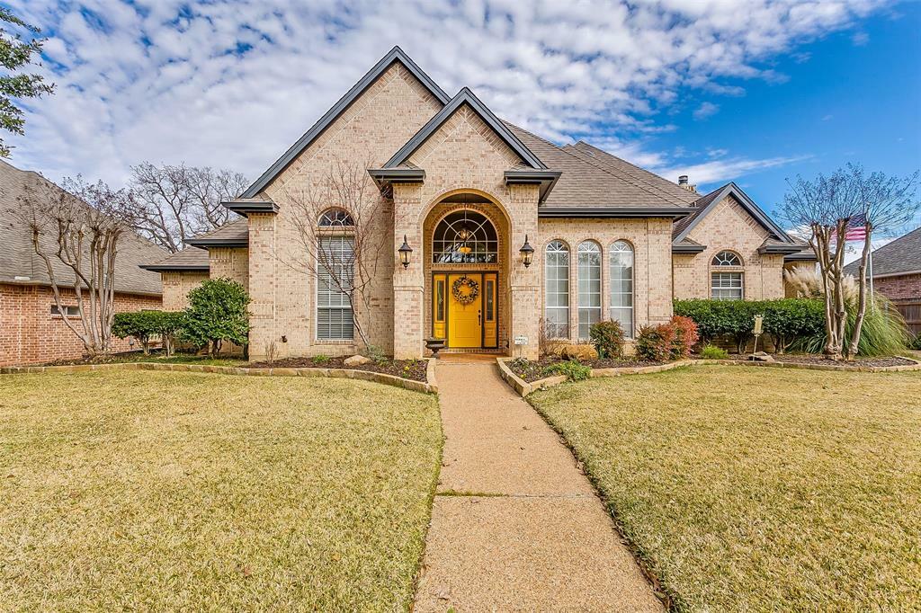 Property Photo: 5607 Hunterwood Lane TX 76017