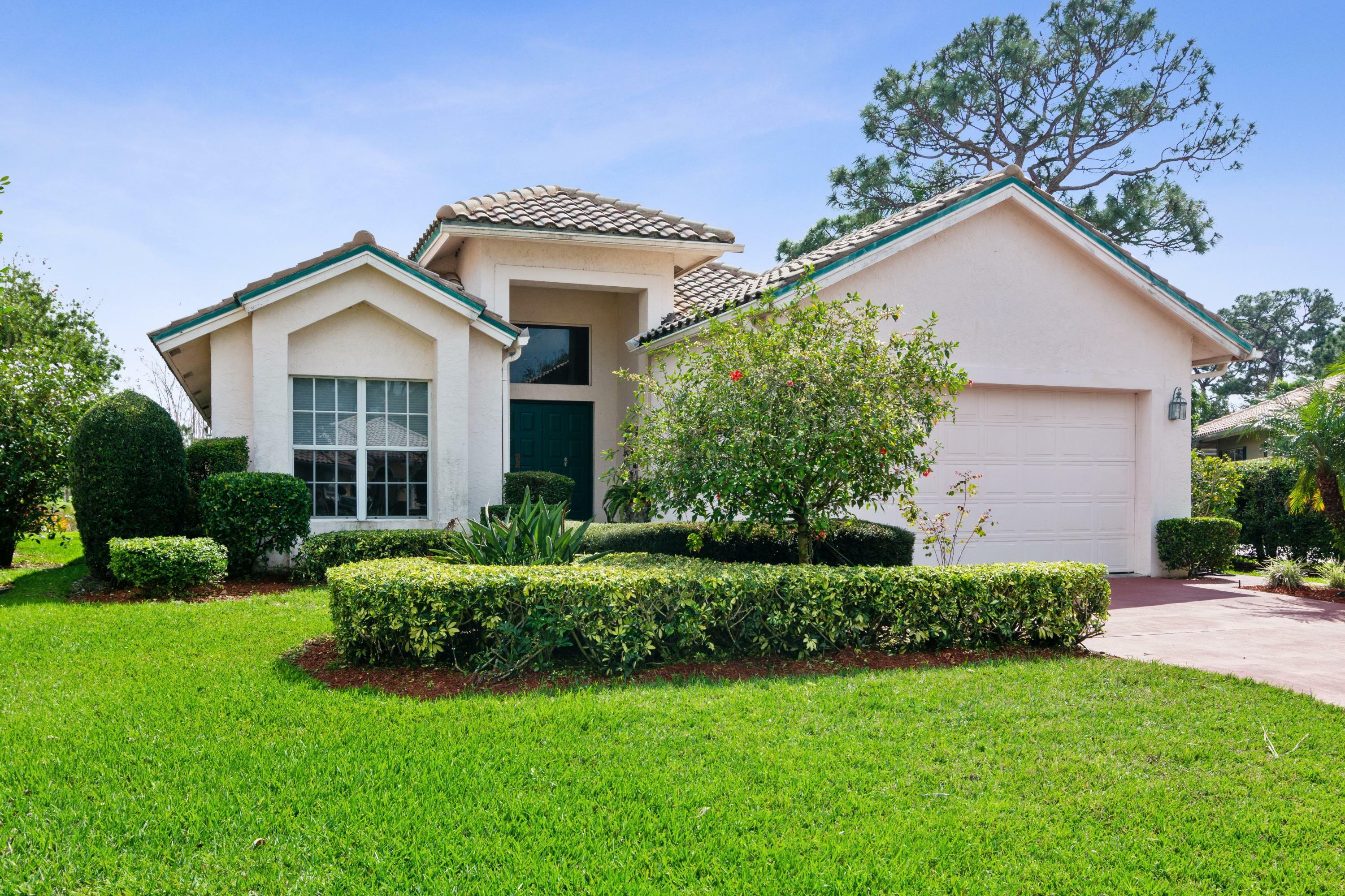 Property Photo:  8554 Belfry Place  FL 34986 