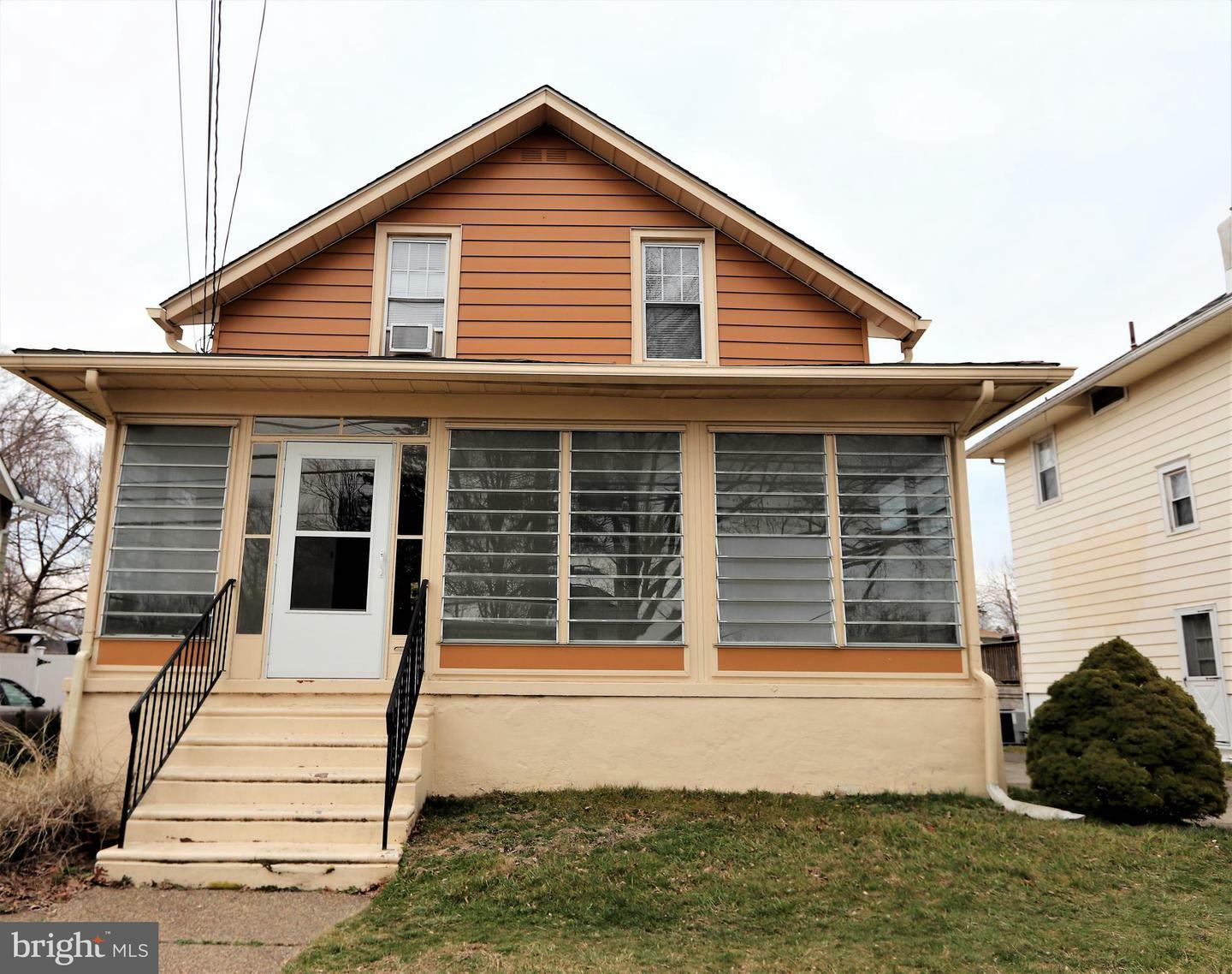 Property Photo:  265 Wyoming Avenue  NJ 08106 