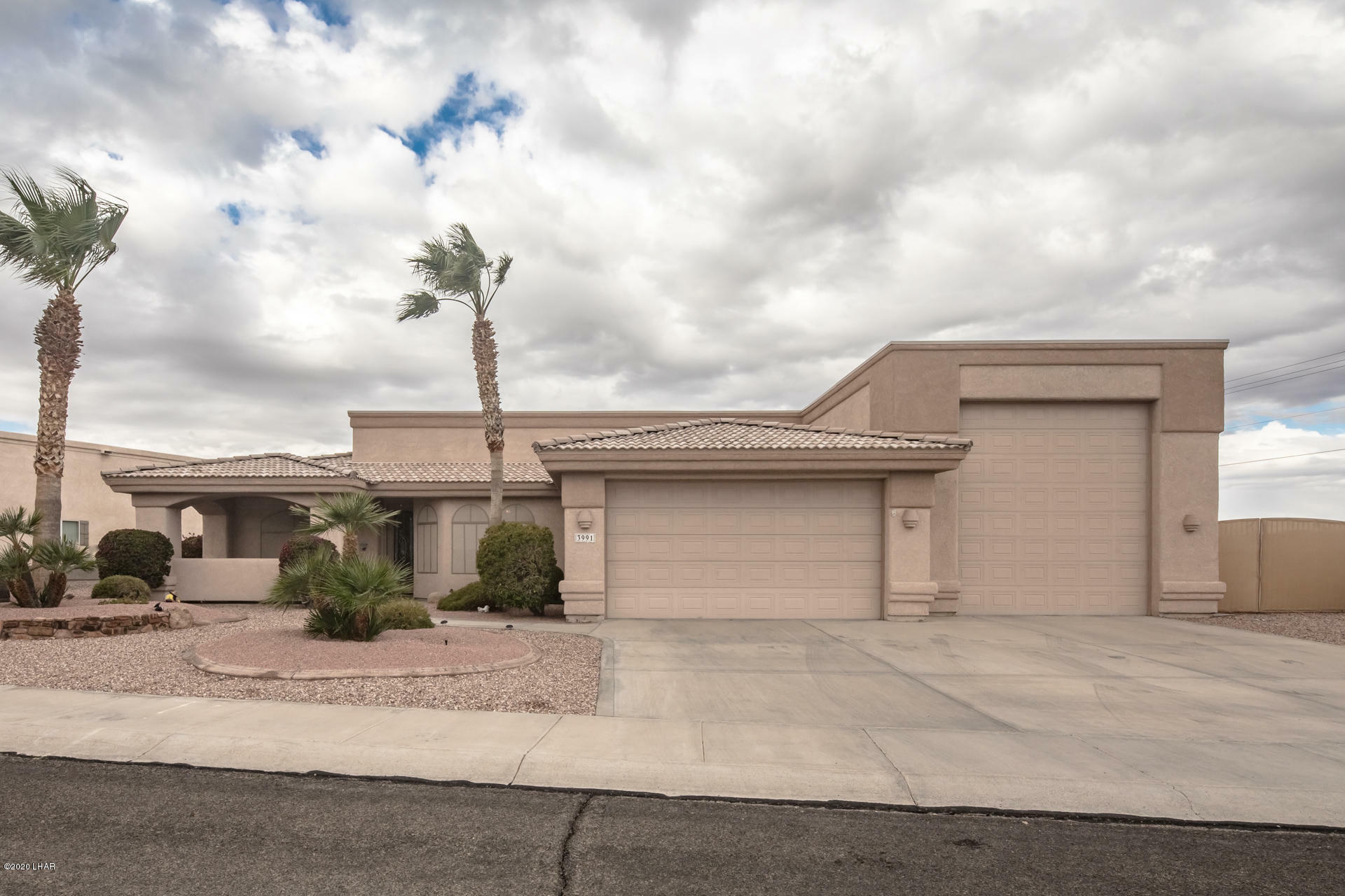 Property Photo:  3991 London St  AZ 86404 