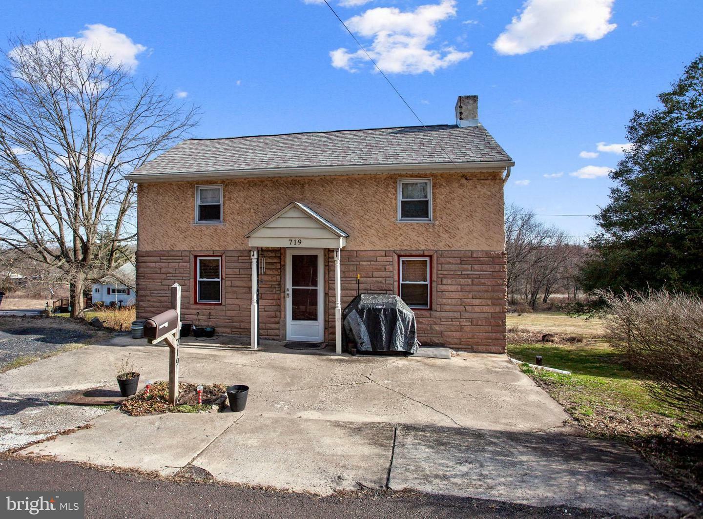 Property Photo:  719 S Main Street  PA 19475 