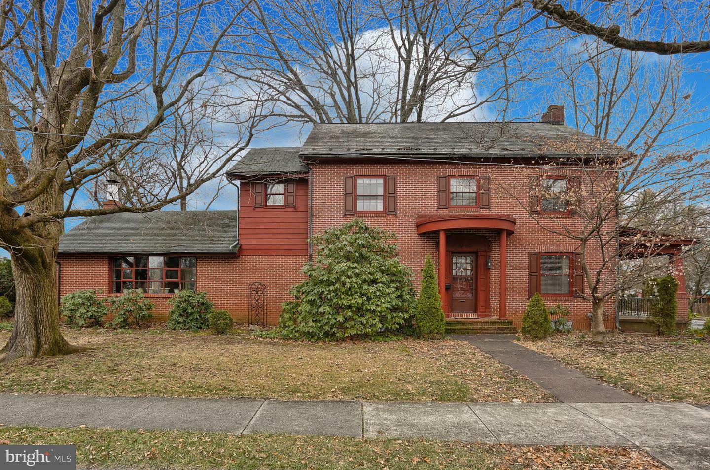 Property Photo:  709 S 12th Street  PA 17042 