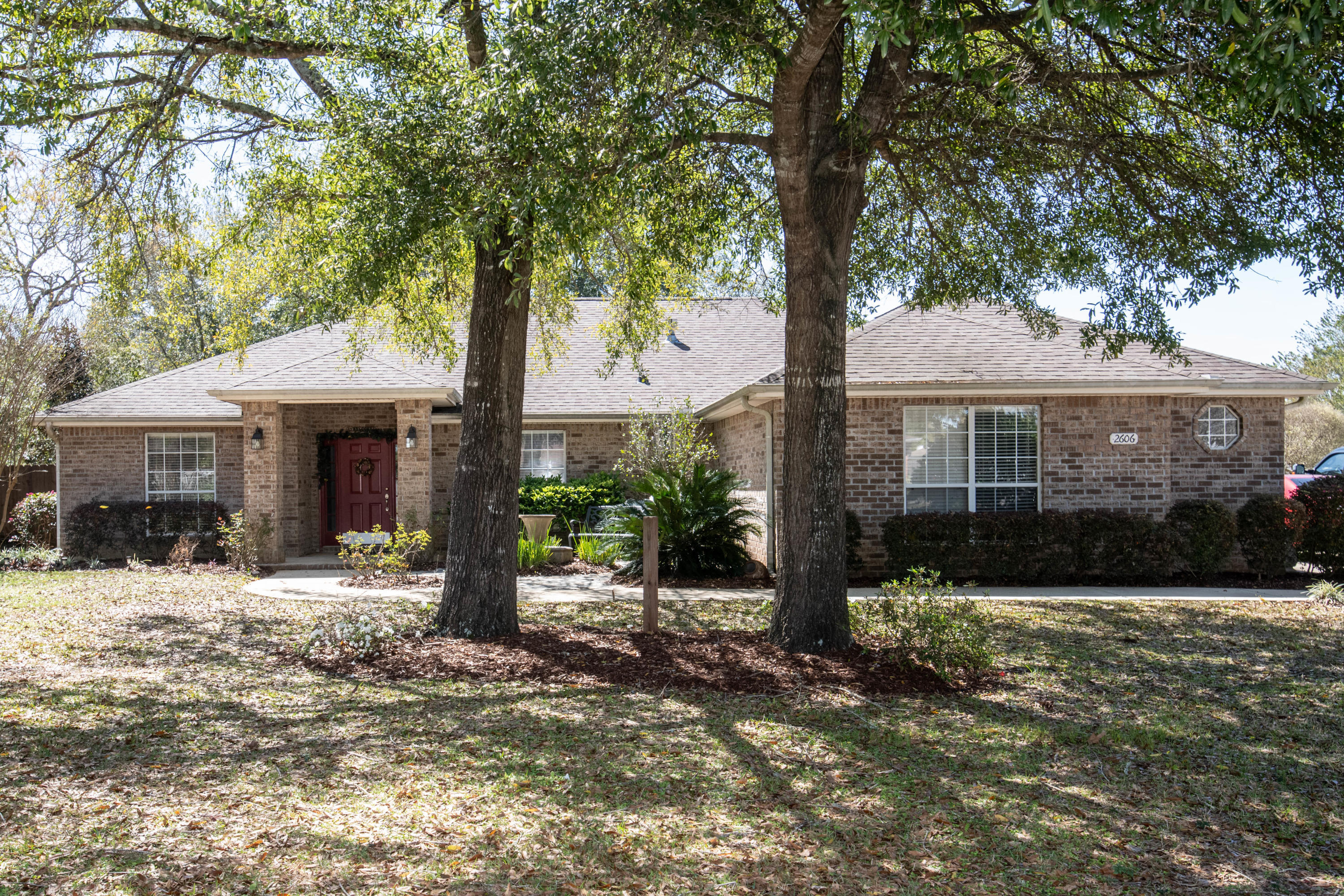 Property Photo: 2606 Pinto Lane FL 32536