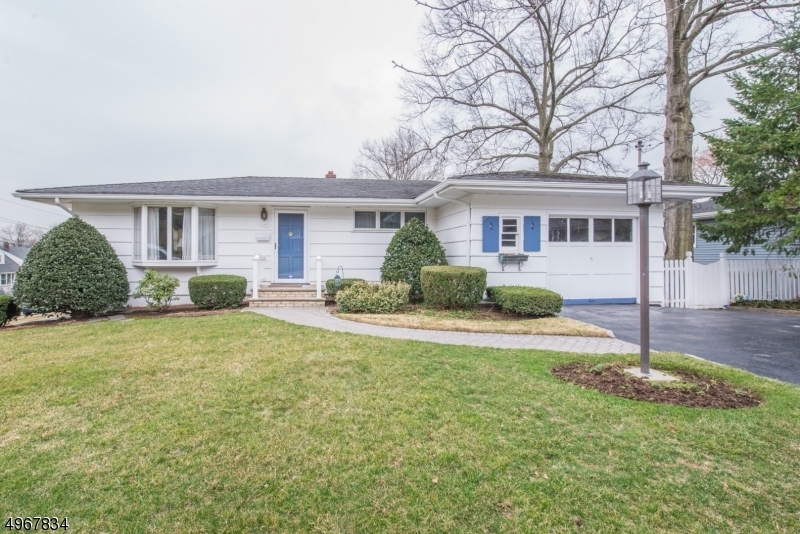 Property Photo:  139 Greglawn Dr  NJ 07013 