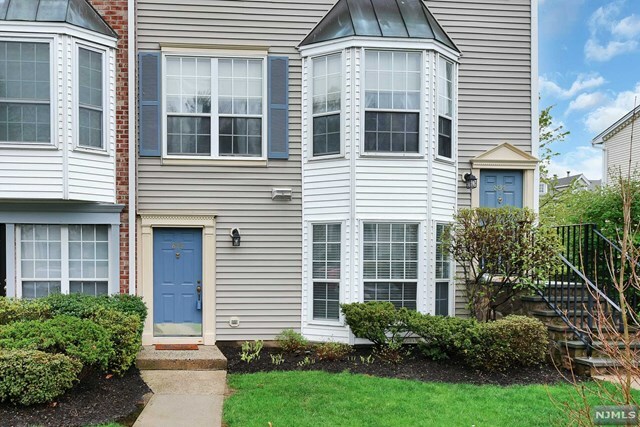 Property Photo:  835 Juniper Way  NJ 07430 