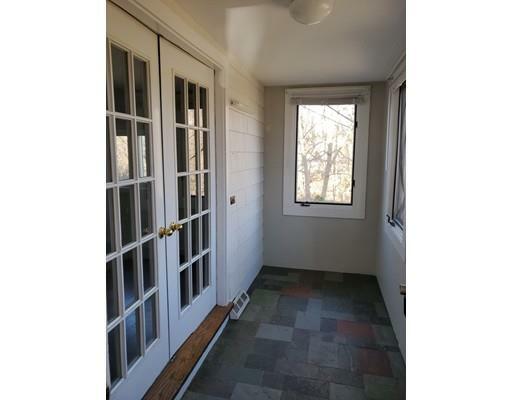 Property Photo: 16 Middlesex Street 4 MA 01863