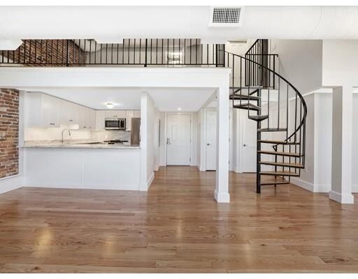 Property Photo:  52 Sanborn Street 405  MA 01867 