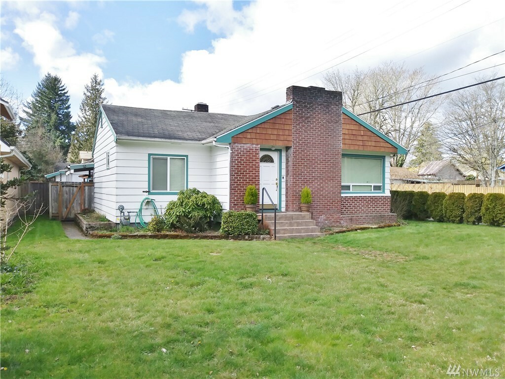 Property Photo: 703 Sawyer St SE WA 98501