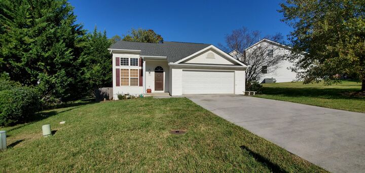 1515 Banyan Way  Knoxville TN 37914 photo