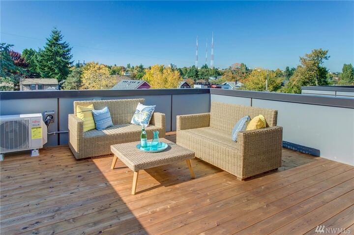 Property Photo: 726 B Martin Luther King Junior Way WA 98122