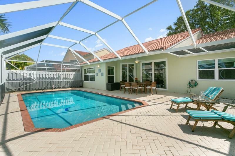 Property Photo:  106 Siena Oaks Circle W  FL 33410 