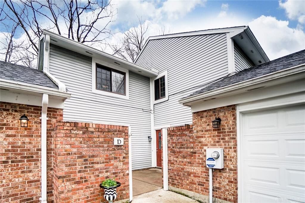 Property Photo: 1336 D Whispering Woods Drive OH 45449