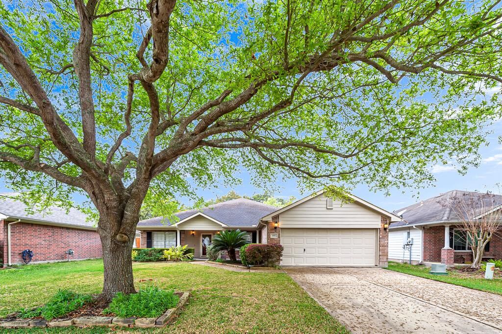 Property Photo:  851 Victoria Lakes Drive  TX 77493 