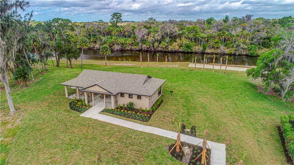 Property Photo:  952 Whimbrel Run  FL 34212 