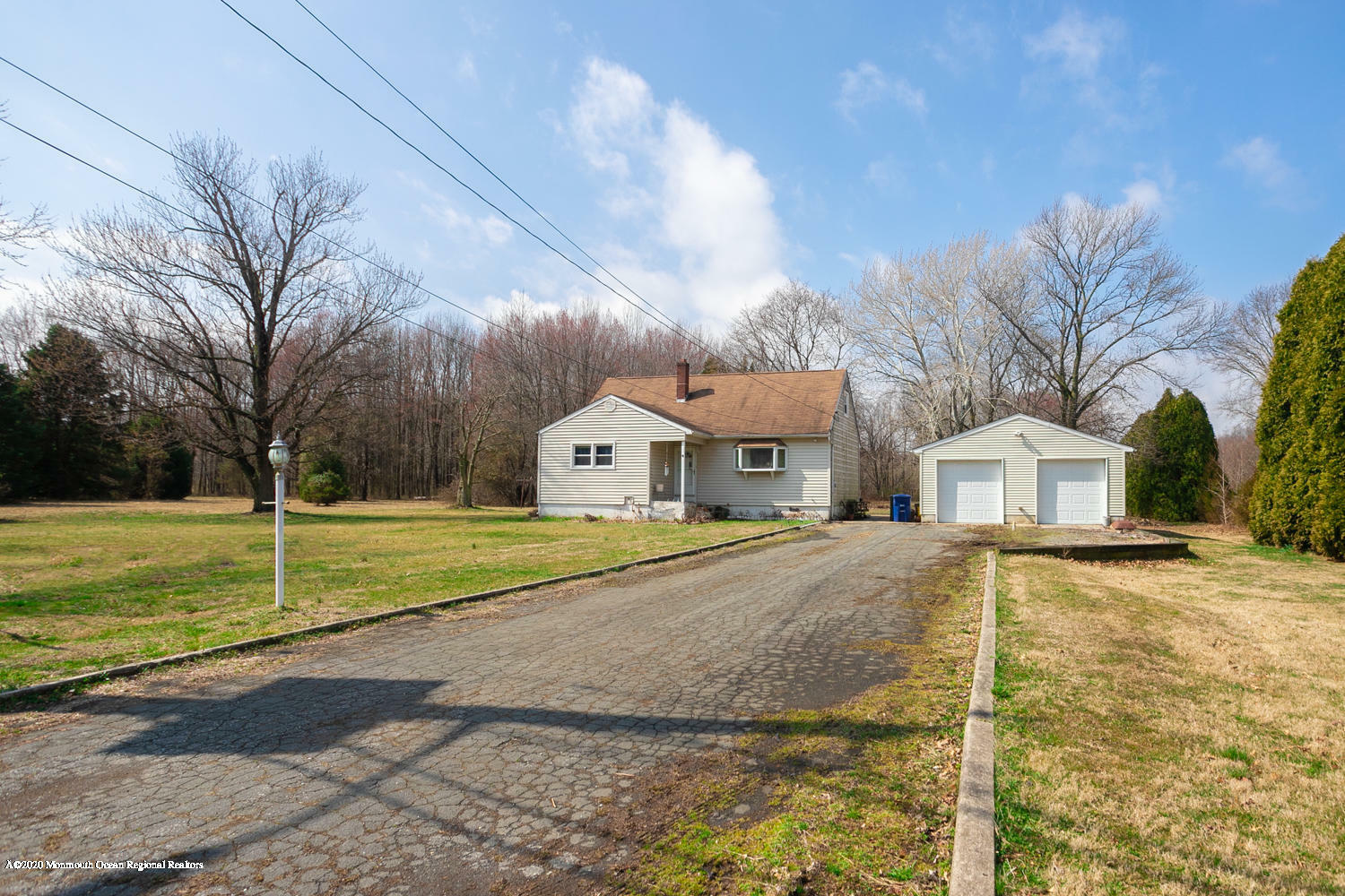 Property Photo:  48 Hogback Road  NJ 08505 