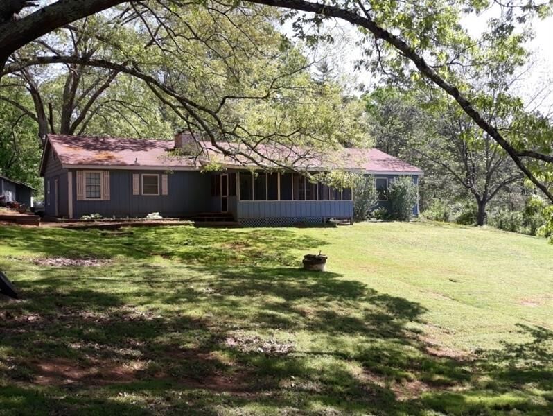Property Photo: 718 Mustang Drive GA 30157