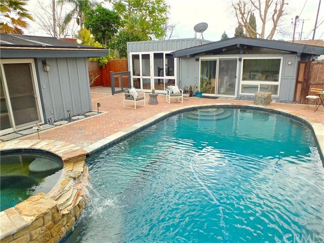 Property Photo: 7109 E Metz Street CA 90808