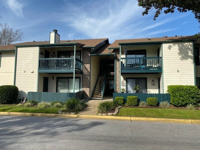 Property Photo:  2299 Scenic Hwy B7  FL 32503 