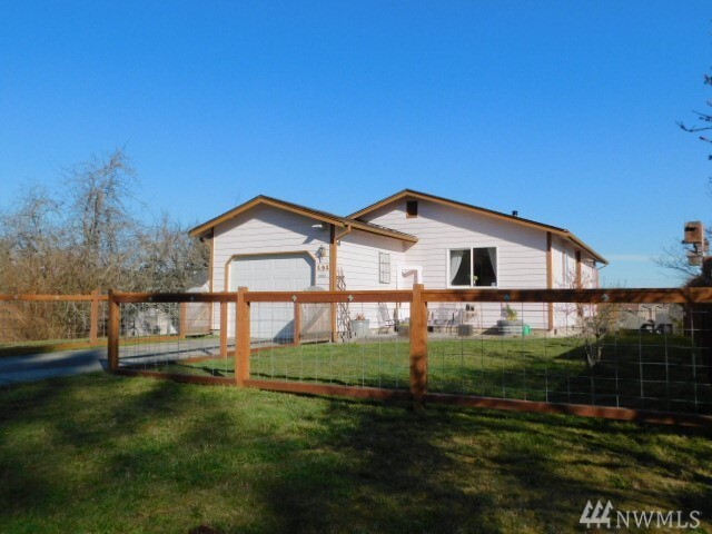 Property Photo: 131 W Hancock Avenue WA 98362