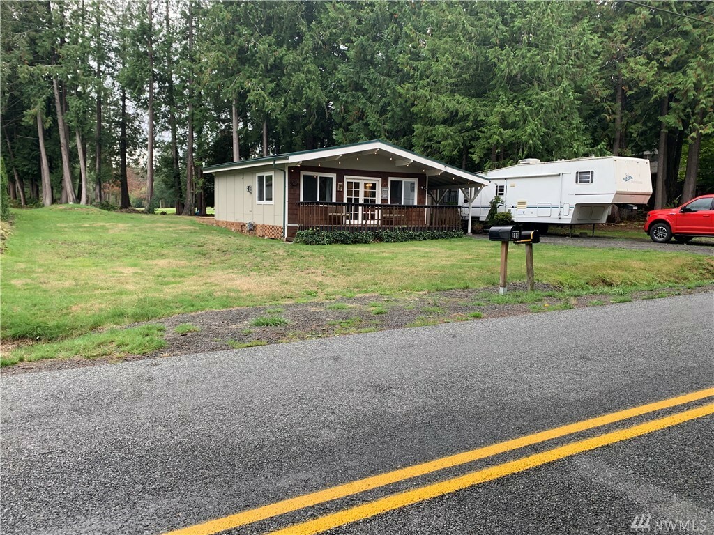 Property Photo: 891 E Saint Andrews Dr WA 98584