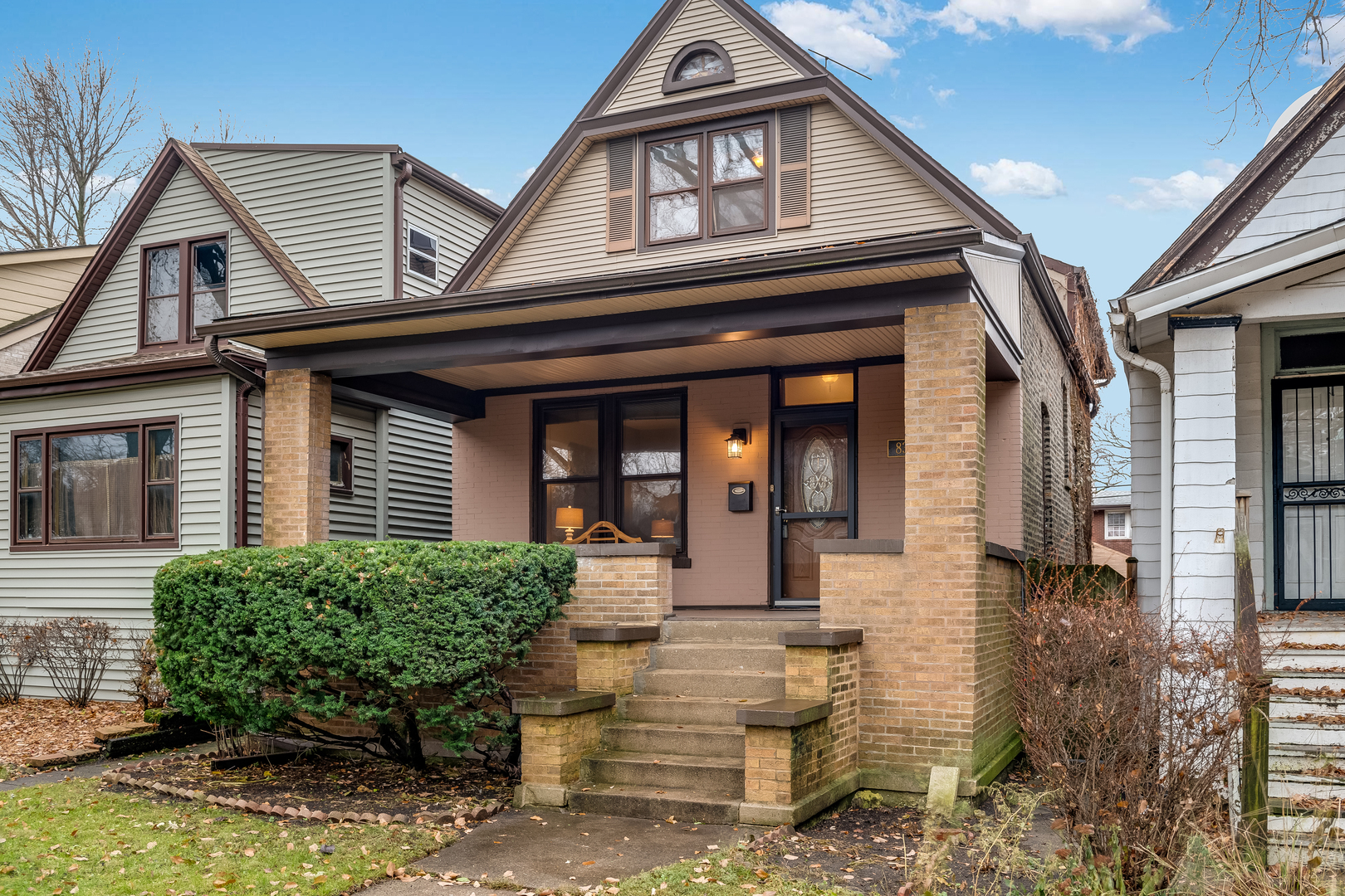 Property Photo:  839 North Lombard Avenue  IL 60302 