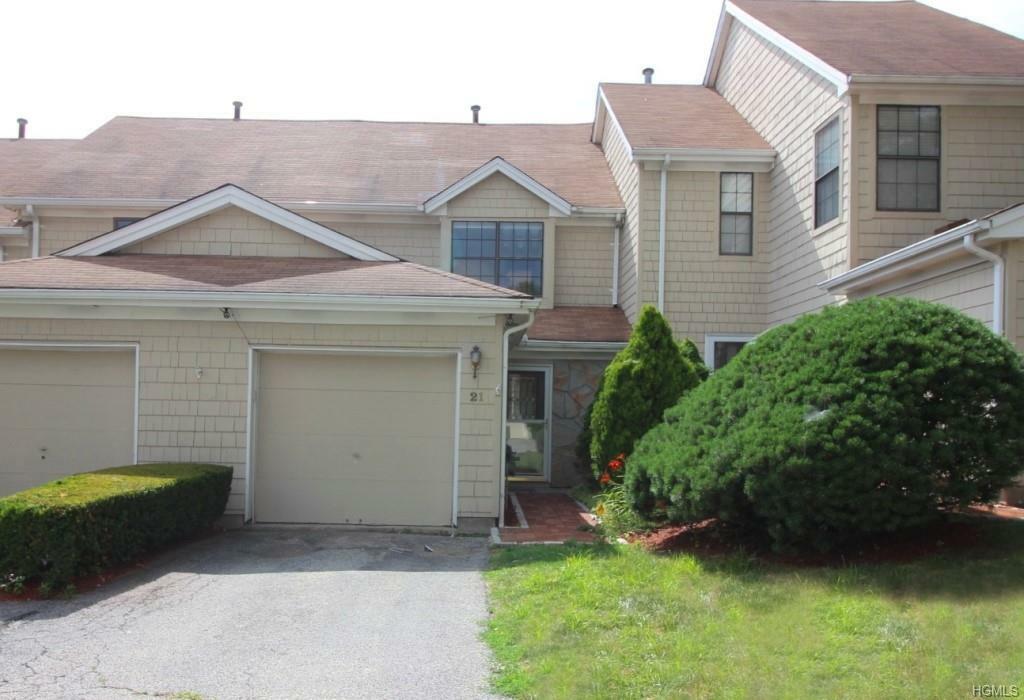 Property Photo:  21 Penelope Court  NY 10541 