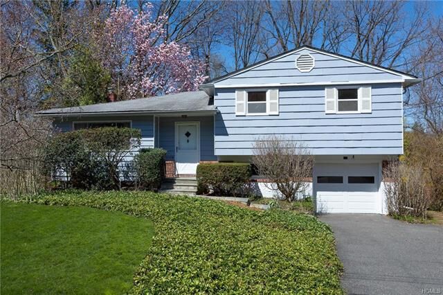 Property Photo:  20 Overhill Road  NY 10523 