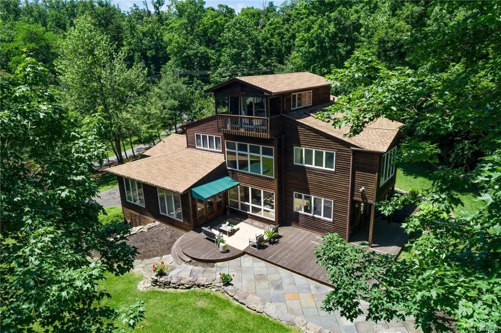 Property Photo: 603 Route 9W NY 10968