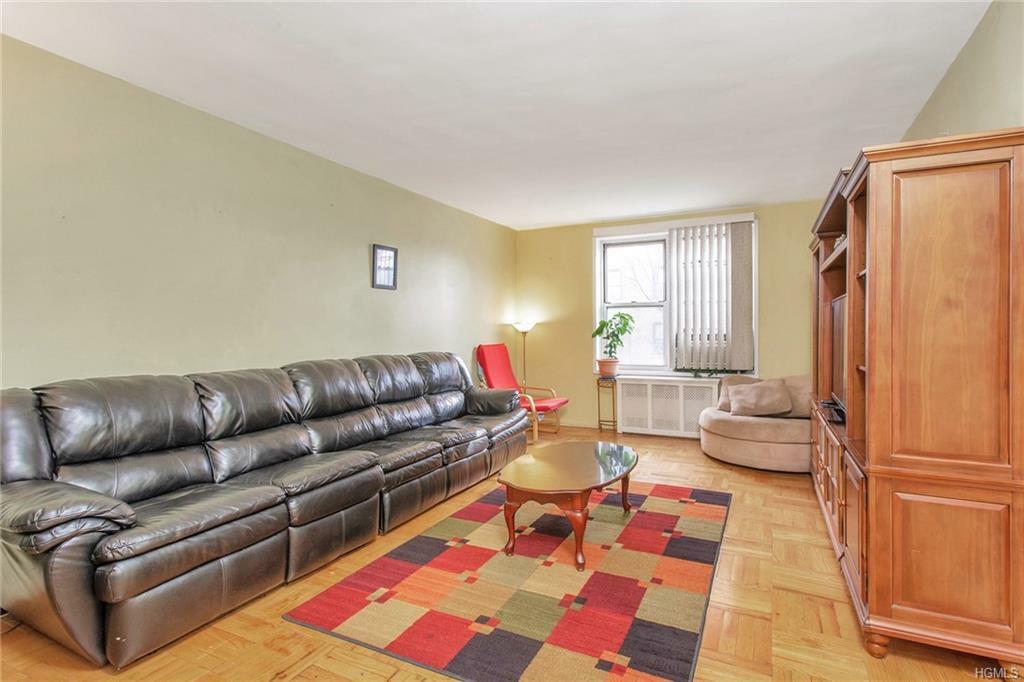 Property Photo:  126 Church Street 1D  NY 10805 