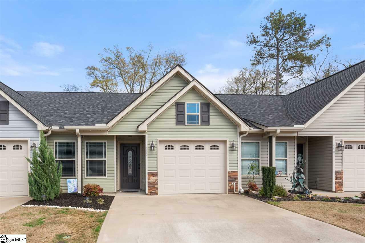 Property Photo: 552 Wesberry Circle SC 29301