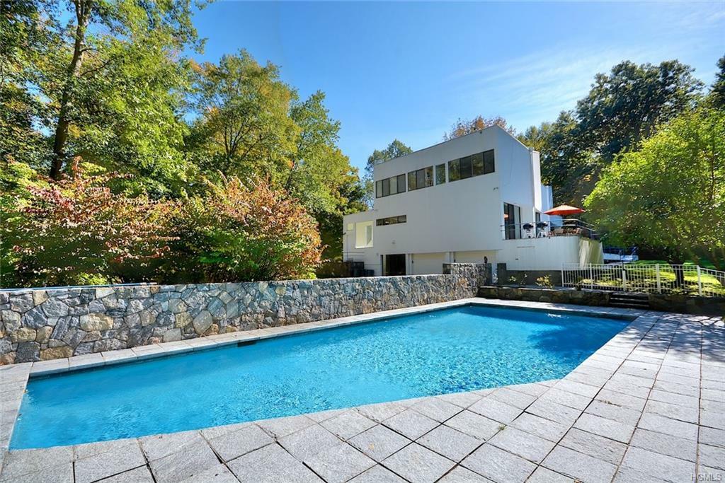 Property Photo:  25 Fox Run Road  NY 10576 