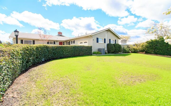 1540 Oregon Avenue  Medford OR 97504 photo