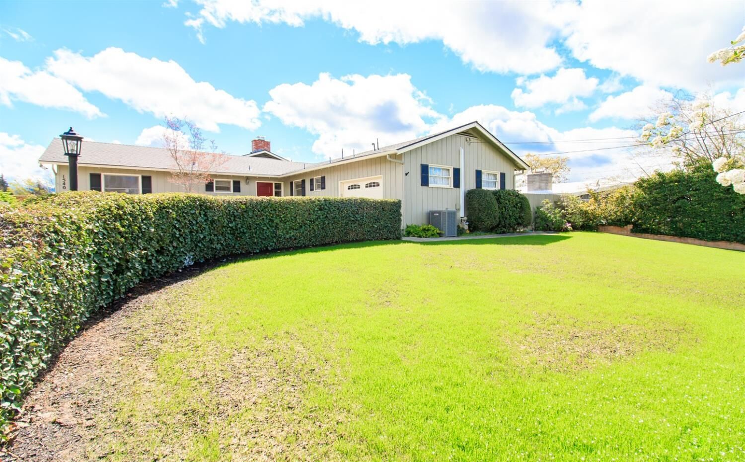 Property Photo: 1540 Oregon Avenue OR 97504